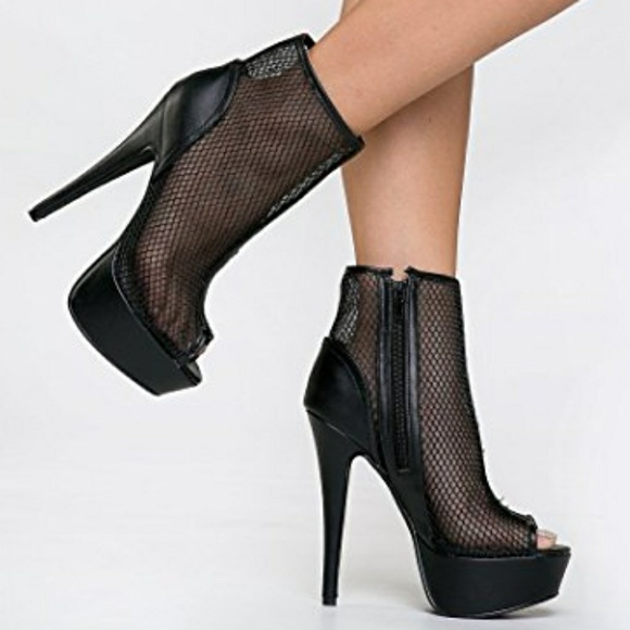 closed toe stripper shoes